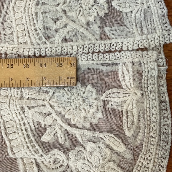 Woman’s lace beach cover up or dressing gown size xxl - Picture 12 of 13